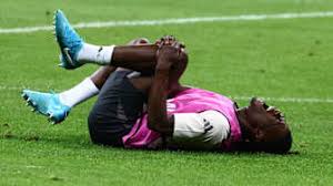 他以极强的 他以极强的